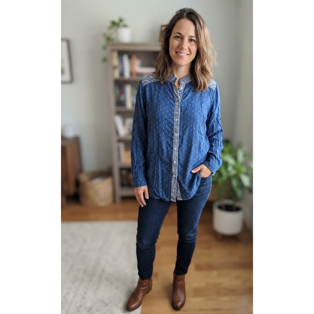 Aeropostale Womens XL Navy Blue Mixed Print Button Down Blouse Rayon Long Sleeve